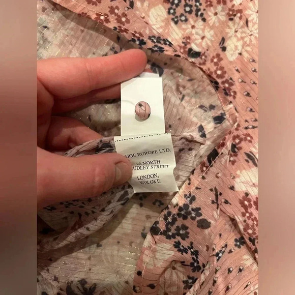 NWOT PAIGE Ilara Floral Ruffle Blouse / Size Medium / - Picture 9 of 10